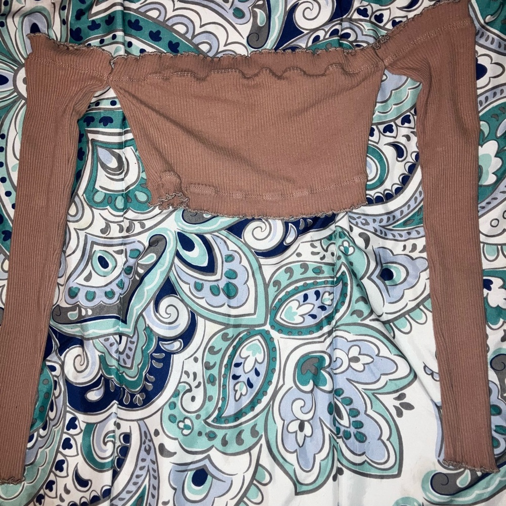 Long sleeve crop top size small from fashion nova